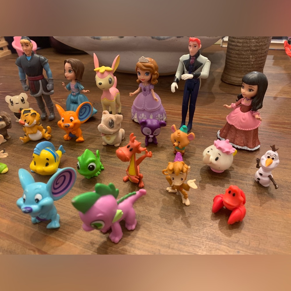 Vintage lot of 24 figurines, Disney, miscellaneous, very good condition - Picture 2 of 4